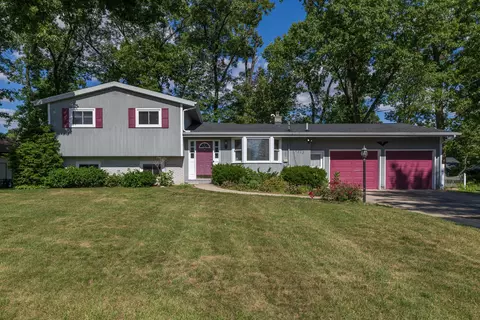 7713 Julie Dr, Portage, MI 49024