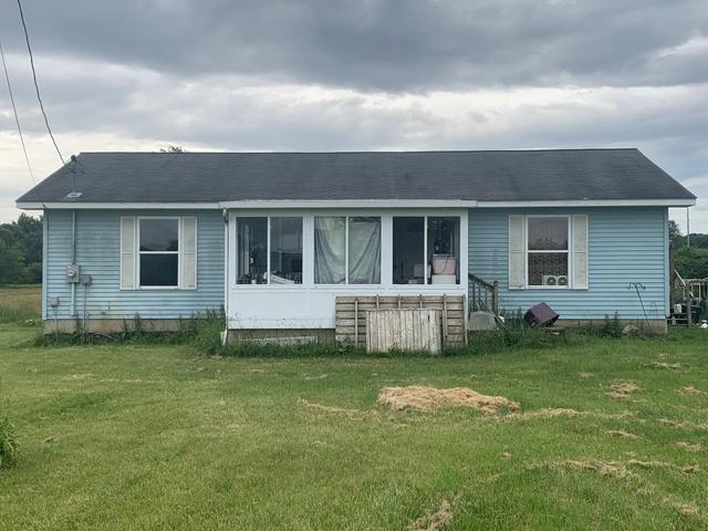 9644 NE Kendaville Rd, Vestaburg, MI 48891