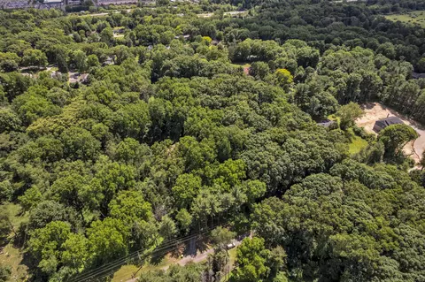 Cherrywood Lane, Ann Arbor, MI 48103