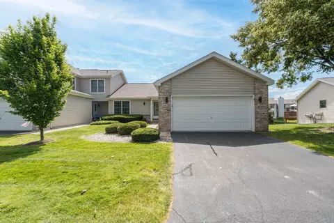 7600 Woodbridge Ln, Portage, MI 49024
