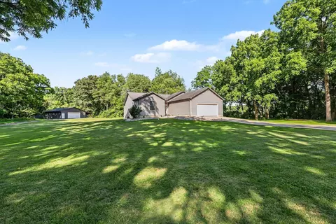Exterior - 8115 S Jackson Rd, Jackson, MI 49201 photo 2 of 10