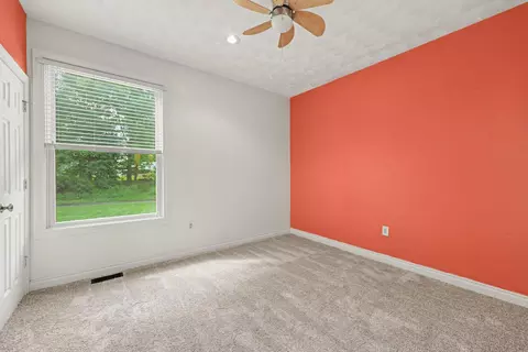 Bedroom - 8115 S Jackson Rd, Jackson, MI 49201 photo 4 of 5