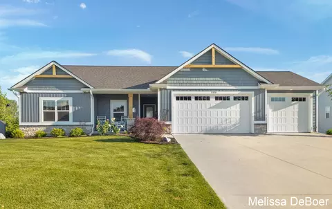 3726 Teton Dr, Hudsonville, MI 49426