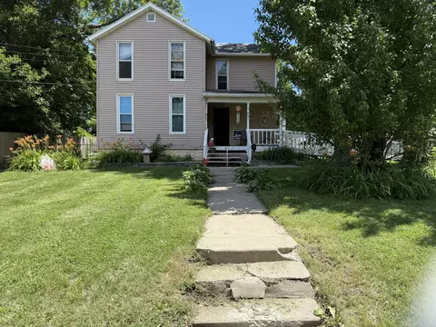 841 N Waterloo Ave, Jackson, MI 49202