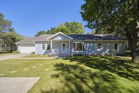 2721 Red Apple Rd, Manistee, MI 49660