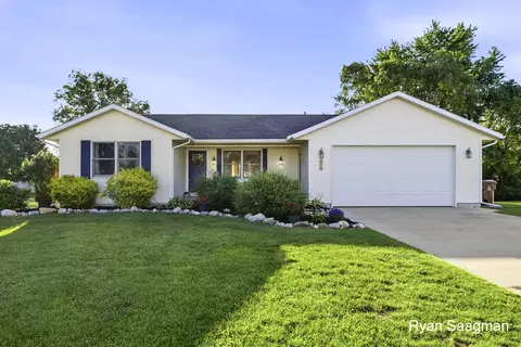 312 Maizie Ln, Sparta, MI 49345
