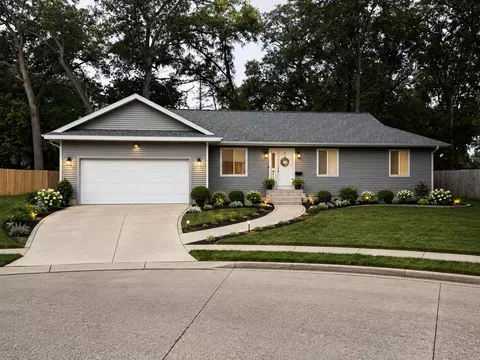 1077 Leonard Ave, Muskegon, MI 49442