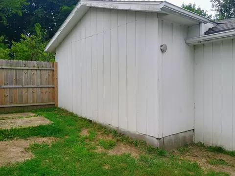 502 E Forest St, Edmore, MI 48829 photo 21