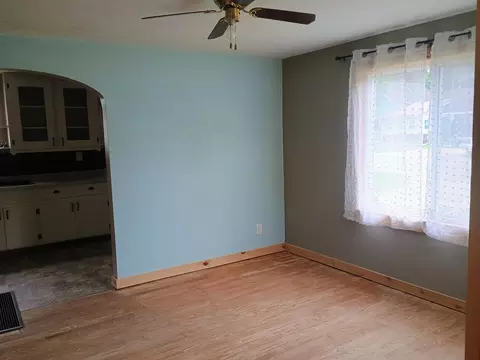 502 E Forest St, Edmore, MI 48829 photo 11