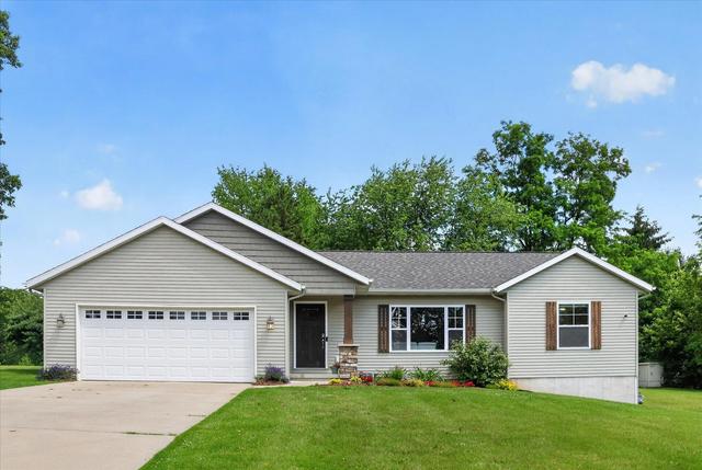 2747 4 Mile Rd NW, Grand Rapids, MI 49544