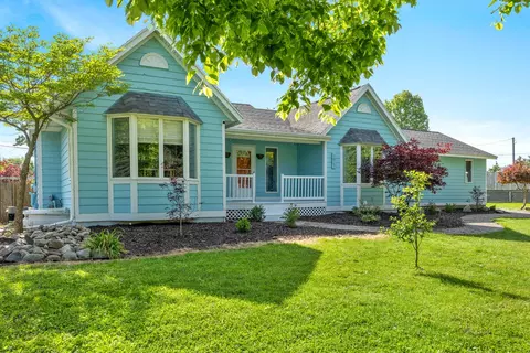 271 Glendale St, Holland, MI 49423