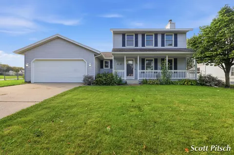 2576 Mapleview St SE, Grand Rapids, MI 49508