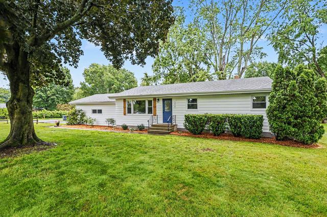 1350 N Aurilla Dr, St. Joseph, MI 49085