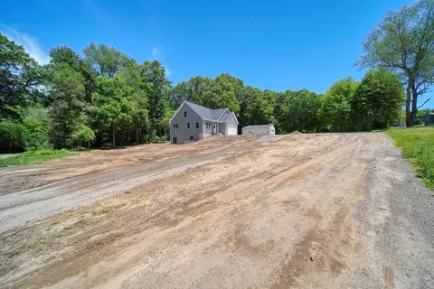 Exterior - 1823 N Sutton Rd, Jackson, MI 49202 photo 6 of 14