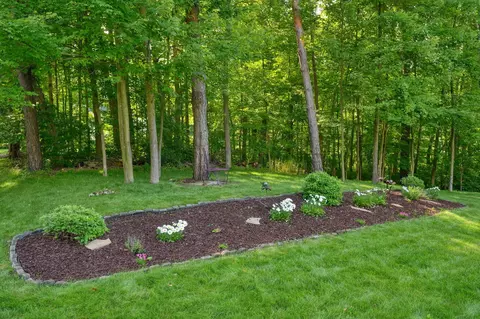 Exterior - 7026 Sanctuary Dr, Jackson, MI 49201 photo 11 of 19