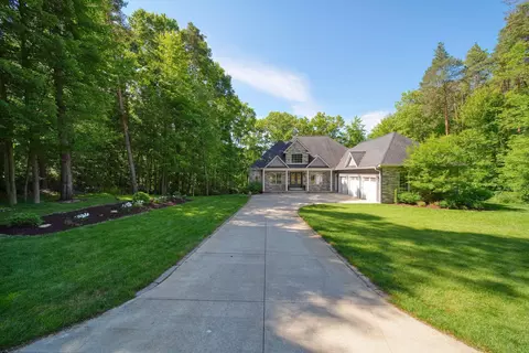 Exterior - 7026 Sanctuary Dr, Jackson, MI 49201 photo 3 of 19