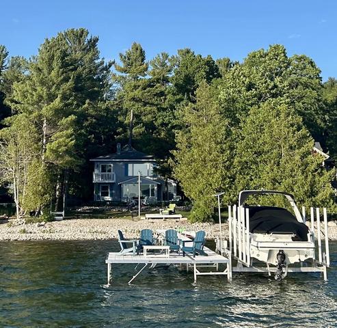 03944 Springwater Beach Rd, Boyne City, MI 49712