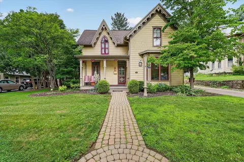 347 N Madison St, Marshall, MI 49068
