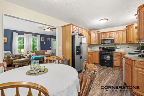 940 S Front St, Belding, MI 48809 photo 8