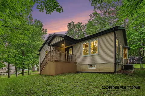 940 S Front St, Belding, MI 48809 photo 3