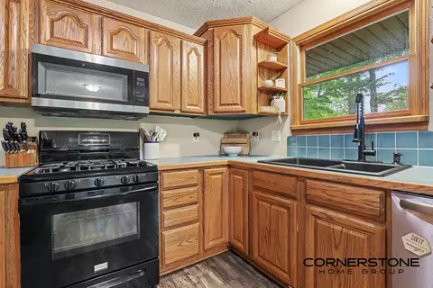 940 S Front St, Belding, MI 48809 photo 10