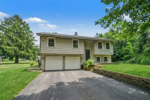 47641 County Road 653, Paw Paw, MI 49079