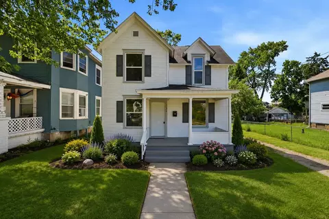 1128 Sigsbee St SE, Grand Rapids, MI 49506