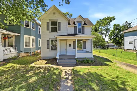 1128 Sigsbee St SE, Grand Rapids, MI 49506