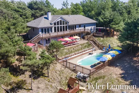 5111 Ruby Rdg, Holland, MI 49424