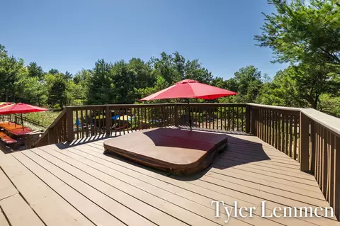 Exterior - 5111 Ruby Rdg, Holland, MI 49424 photo 16 of 20