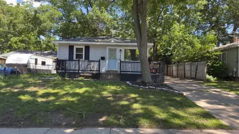 3902 Oriole Ave SW, Wyoming, MI 49509