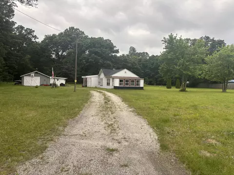 1473 Chatterson Rd, Muskegon, MI 49442