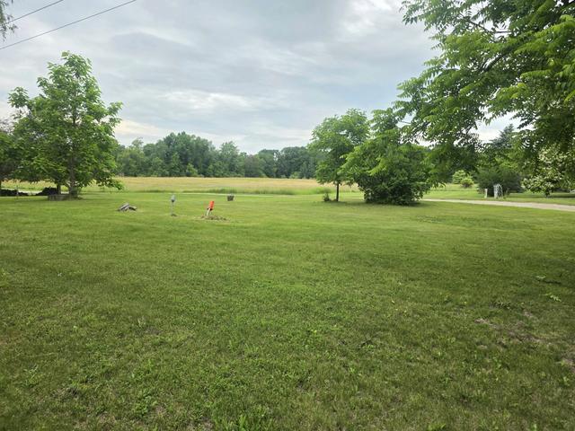 635 S Oak St, Crystal, MI 48818