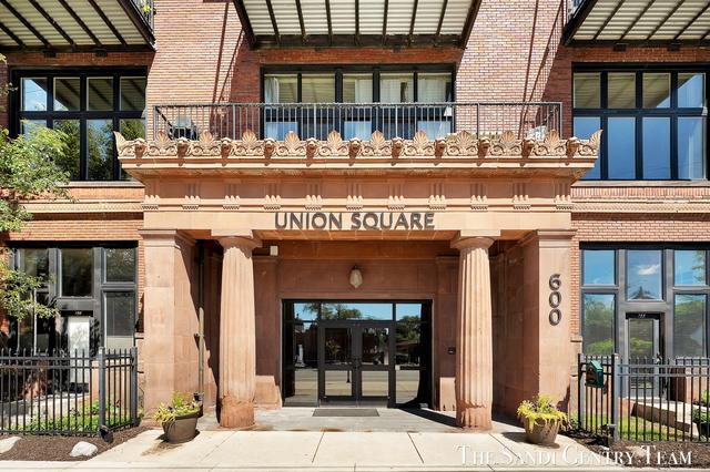 600 Broadway Ave NW #613, Grand Rapids, MI 49504