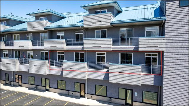 529 Miller Dr #202, Grand Haven, MI 49417