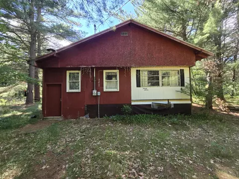 2637 S Jenny Cir, Baldwin, MI 49304