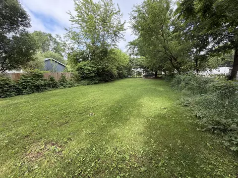 214 N 26th St N, Battle Creek, MI 49037 photo 3