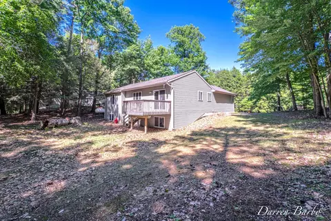 Exterior - 4561 N Pine Ave, Mears, MI 49436 photo 3 of 10