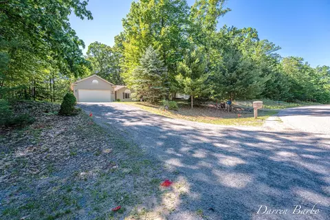 Exterior - 4561 N Pine Ave, Mears, MI 49436 photo 1 of 10