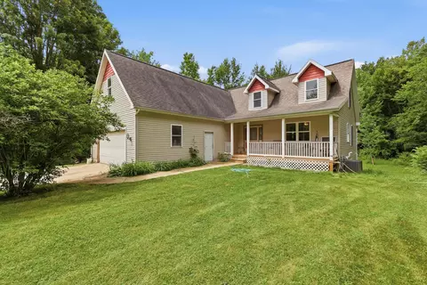 16291 24th Ave, Coopersville, MI 49404