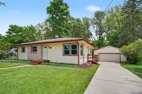 7019 Wrenbury St, Portage, MI 49024