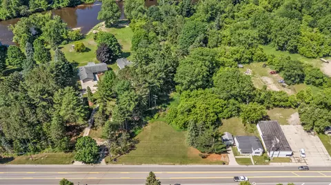 318 S 3rd Ave, Big Rapids, MI 49307 photo 10