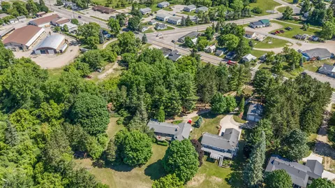 318 S 3rd Ave, Big Rapids, MI 49307 photo 16