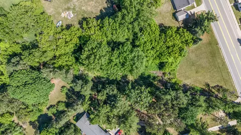 318 S 3rd Ave, Big Rapids, MI 49307 photo 17