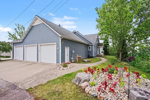 1102 Central Ave, Muskegon, MI 49445
