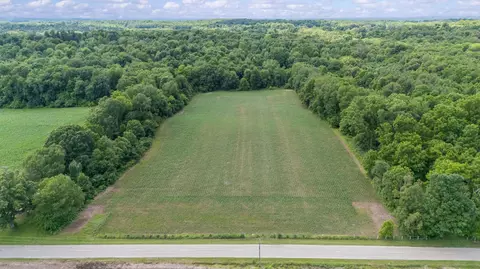 52402 Oak Plains Rd, Three Rivers, MI 49093 photo 2