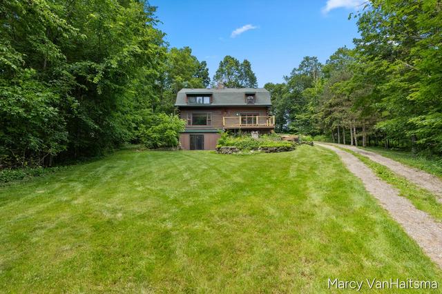 5837 Warner St, Allendale, MI 49401