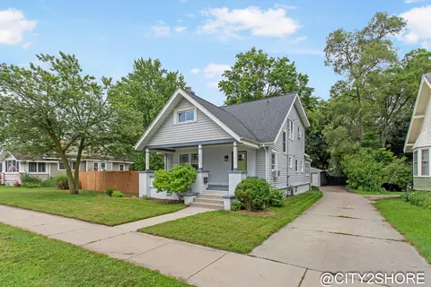 2317 Collingwood Ave SW, Wyoming, MI 49519