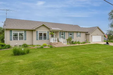 20777 Walnut Dr, Reed City, MI 49677