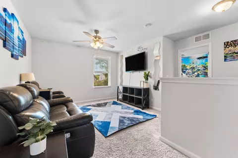 Living - 16901 Aberdeen Dr, Romulus, MI 48174 photo 4 of 4
